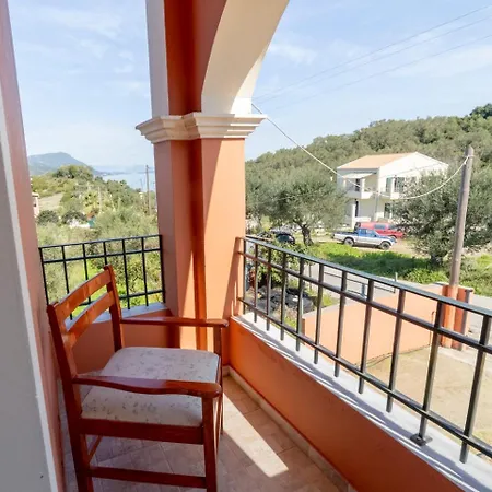 Markatis House With Views To Corfu East